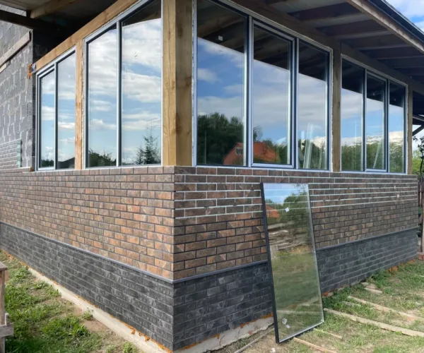 Остекление коттеджа в Борисове – теплые окна ПВХ для загородного дома от Дистар