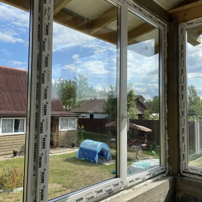 Теплый профиль для остекления коттеджа Борисов – 80 мм и мультикаммерная система от компании Дистар